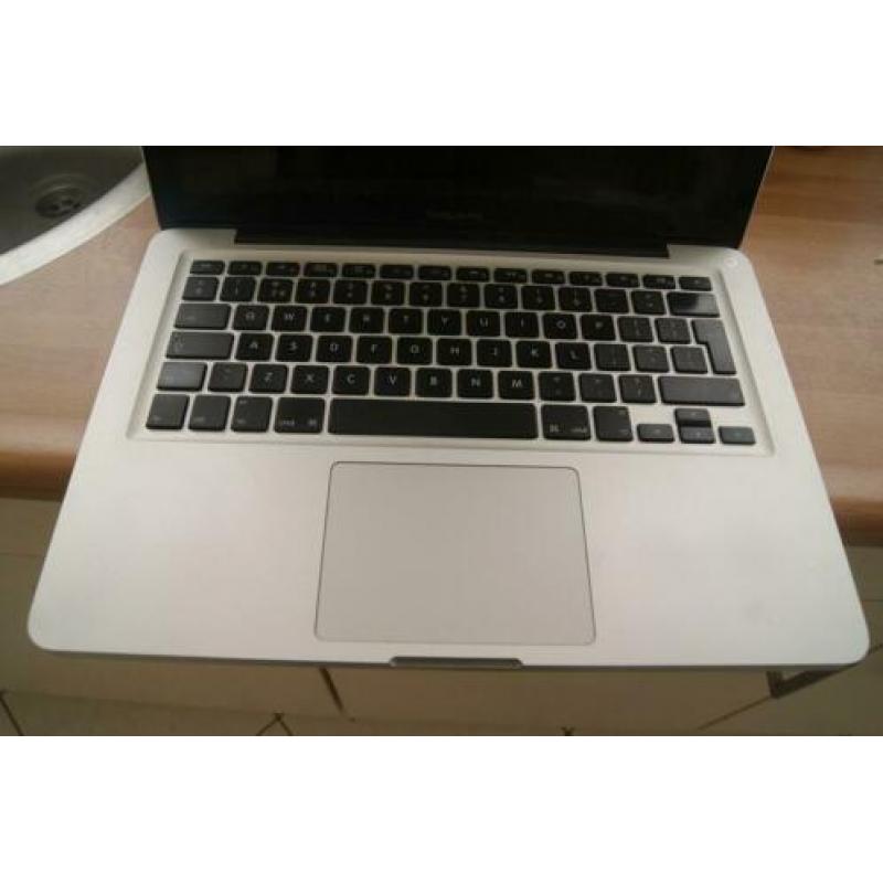macbook pro 13 2011 2,33 Ghz I5, 8gb ram en 128 gb ssd Cat
