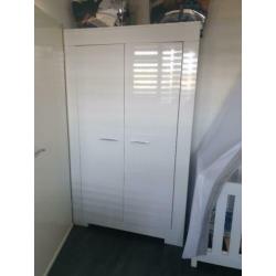 Baby kamer hoog glans wit