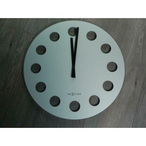 NEXTIME WANDKLOK -diameter 43 cm- voor een KOOPJE