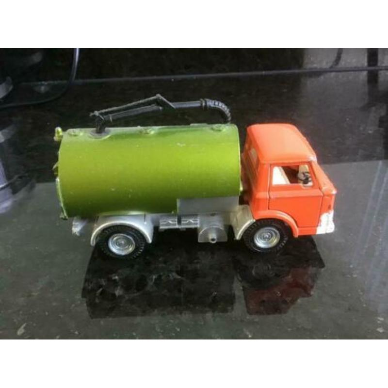 Johnston roadsweeper