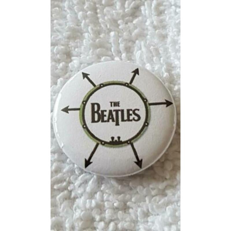 THE BEATLES : 24 verschillende, zie foto's en tekst