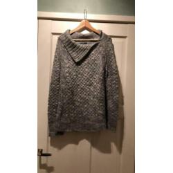 Hugo boss trui maat M/L