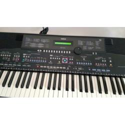 Yamaha keyboard PSR 1700 keybord