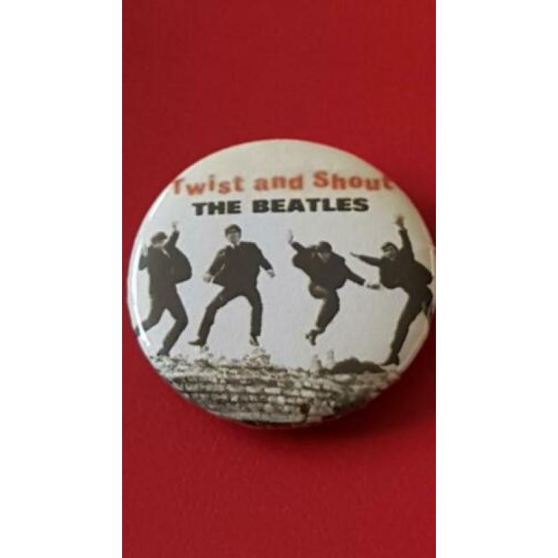 THE BEATLES : 24 verschillende, zie foto's en tekst
