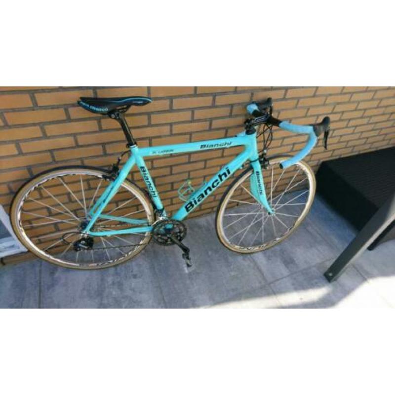 Bianchi XL carbon. 1ste full carbon frame Bianchi met Campa