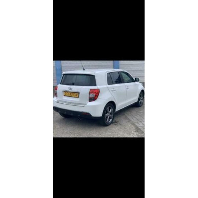 Toyota Urban Cruiser 1.3 VVT-i Dynamic Pearl Navi keyless go