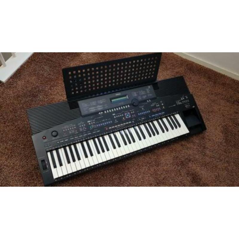 Yamaha keyboard PSR 1700 keybord