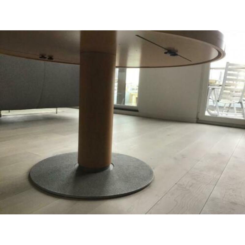 ronde eettafel van Arco