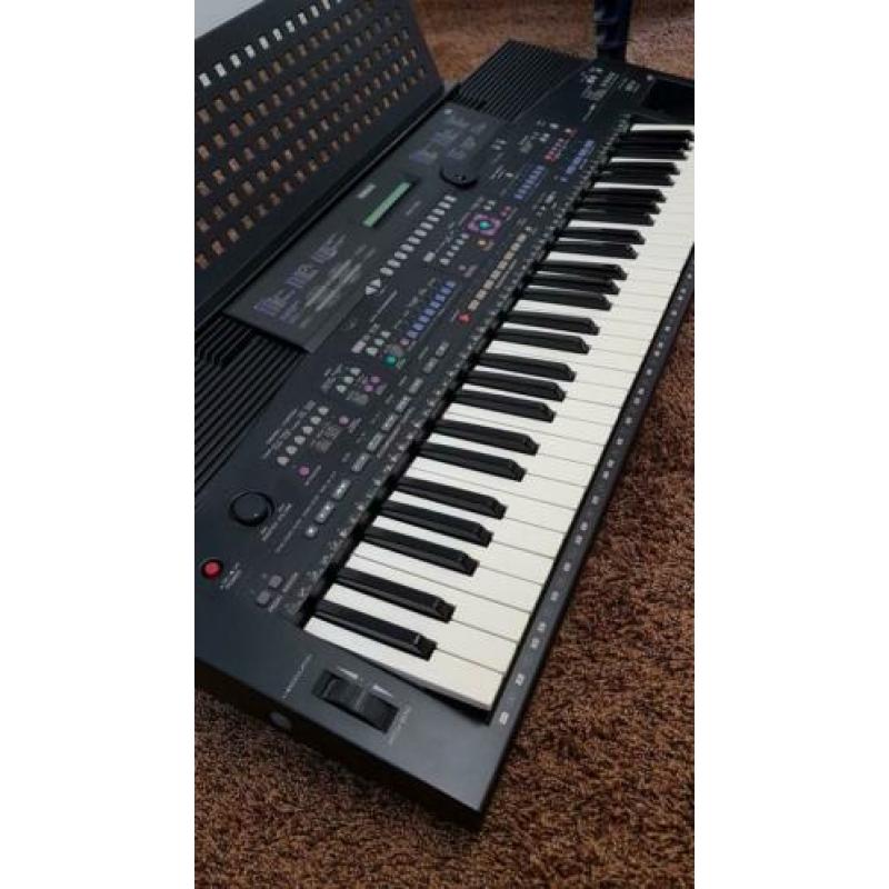 Yamaha keyboard PSR 1700 keybord