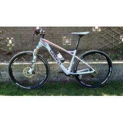 Mountainbike Ghost Nila 5 LC full carbon maat M