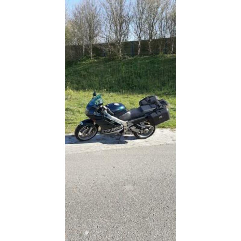 Honda VFR 750
