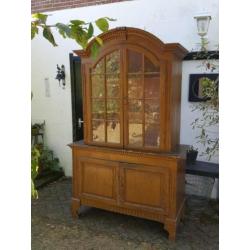 Vtrinekast, Holland ca. 1750