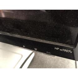 19 inch HP w1907v monitor 1440x900