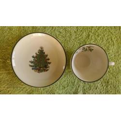 Cuthbertson (Spode) Christmas Tree - 2 kop en schotels