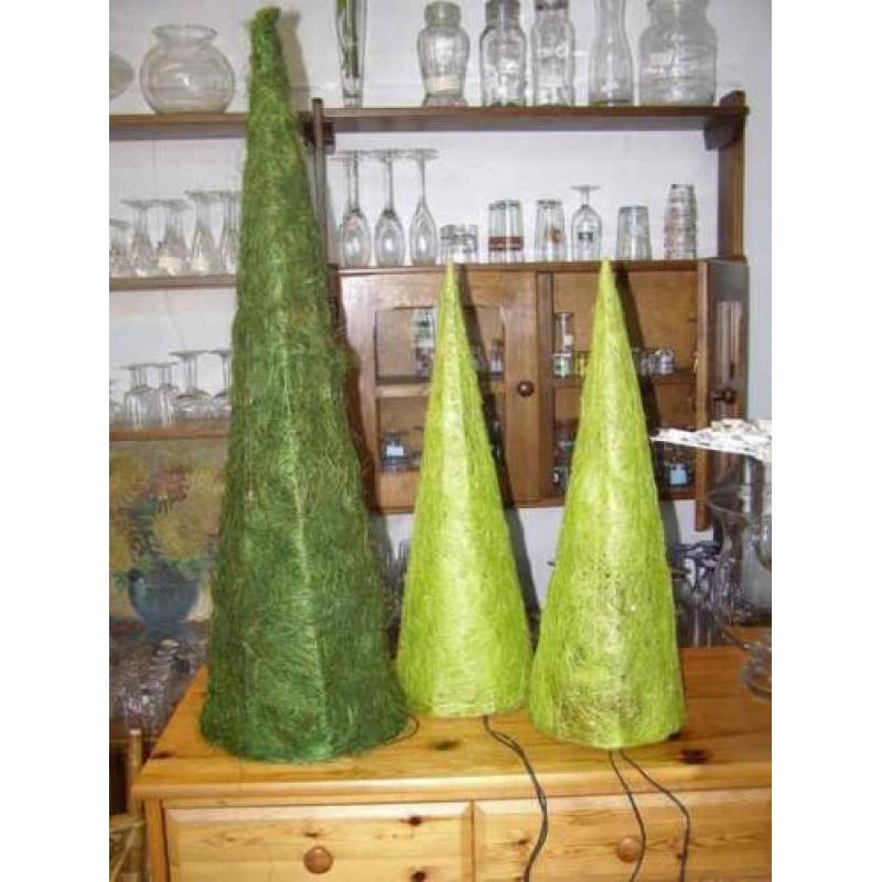 Drie groene lichtjes pilaren (A15 1724)