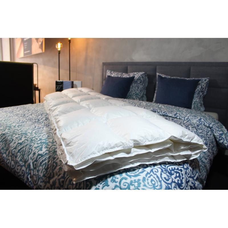 Nuvaro Excellent 4-Seizoenen - Exclusief Siberisch Ganzendons Dekbed - 140 x 200 cm - Eenpersoons